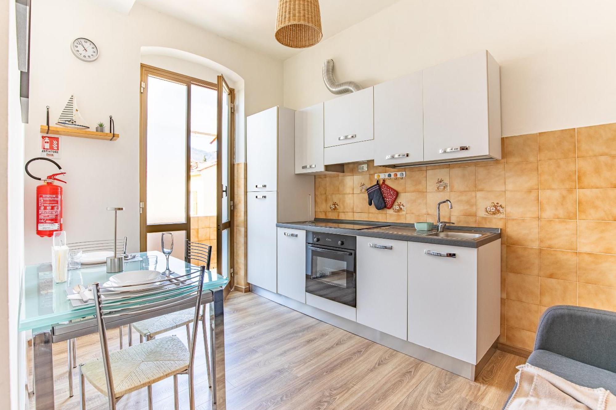 Elegante Dimora La Spezia-Free Parking Apartment Luaran gambar