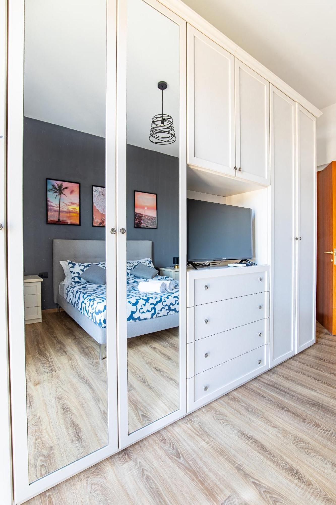 Elegante Dimora La Spezia-Free Parking Apartment Luaran gambar